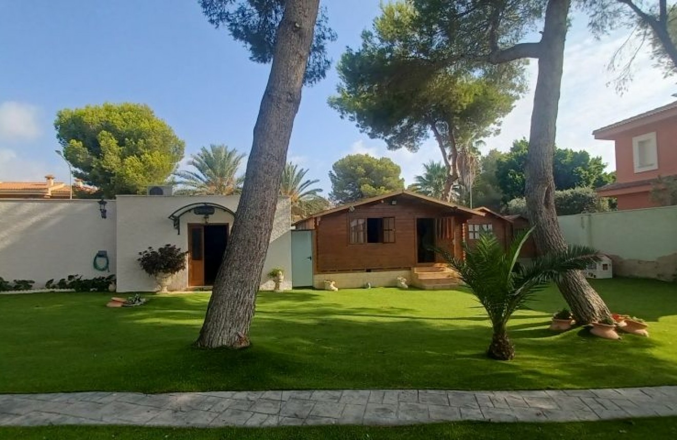 Segunda mano - Chalet -
Orihuela Costa - Costa Blanca