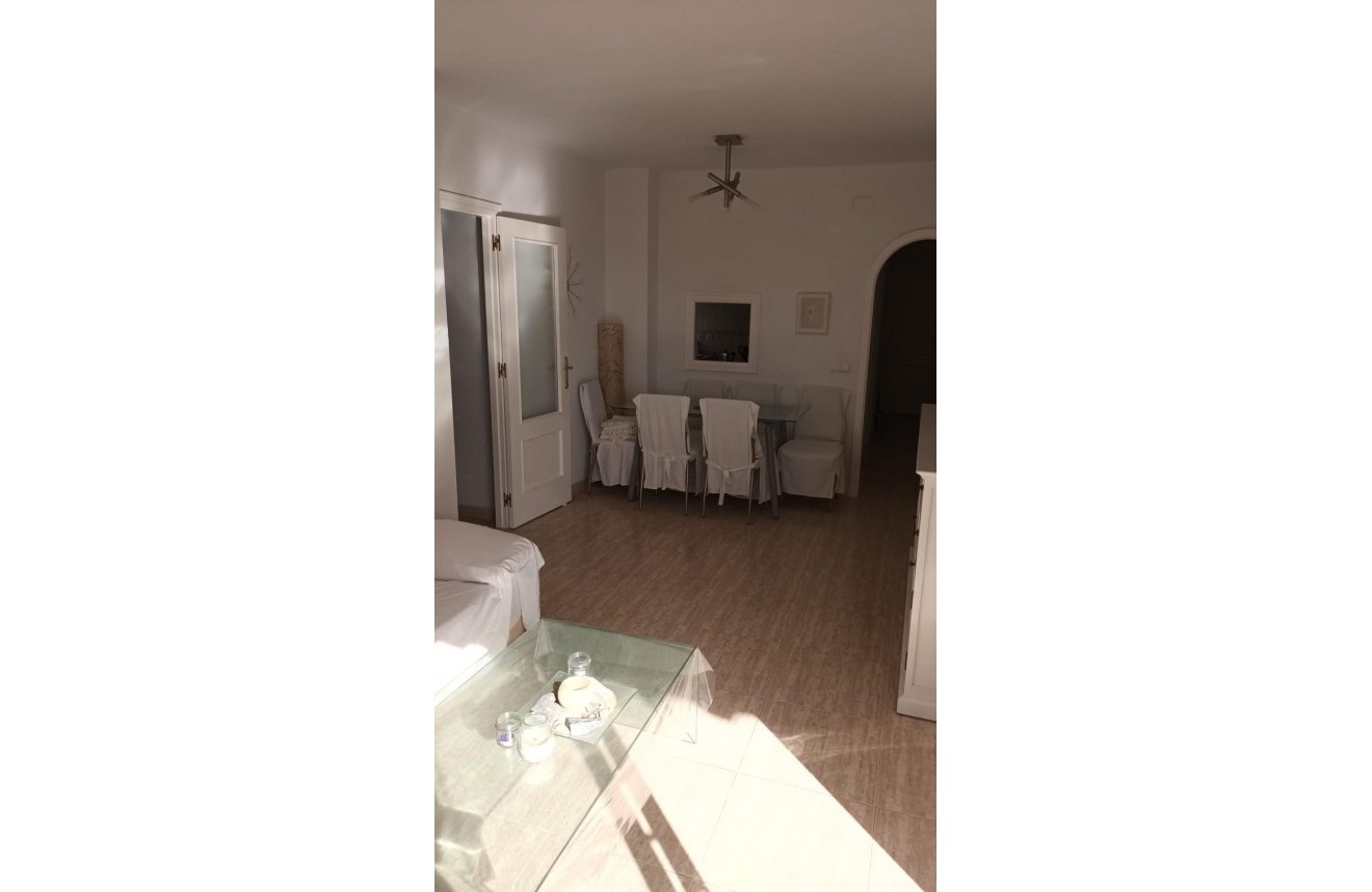 Resale - Apartment / flat -
Orihuela Costa - Campoamor