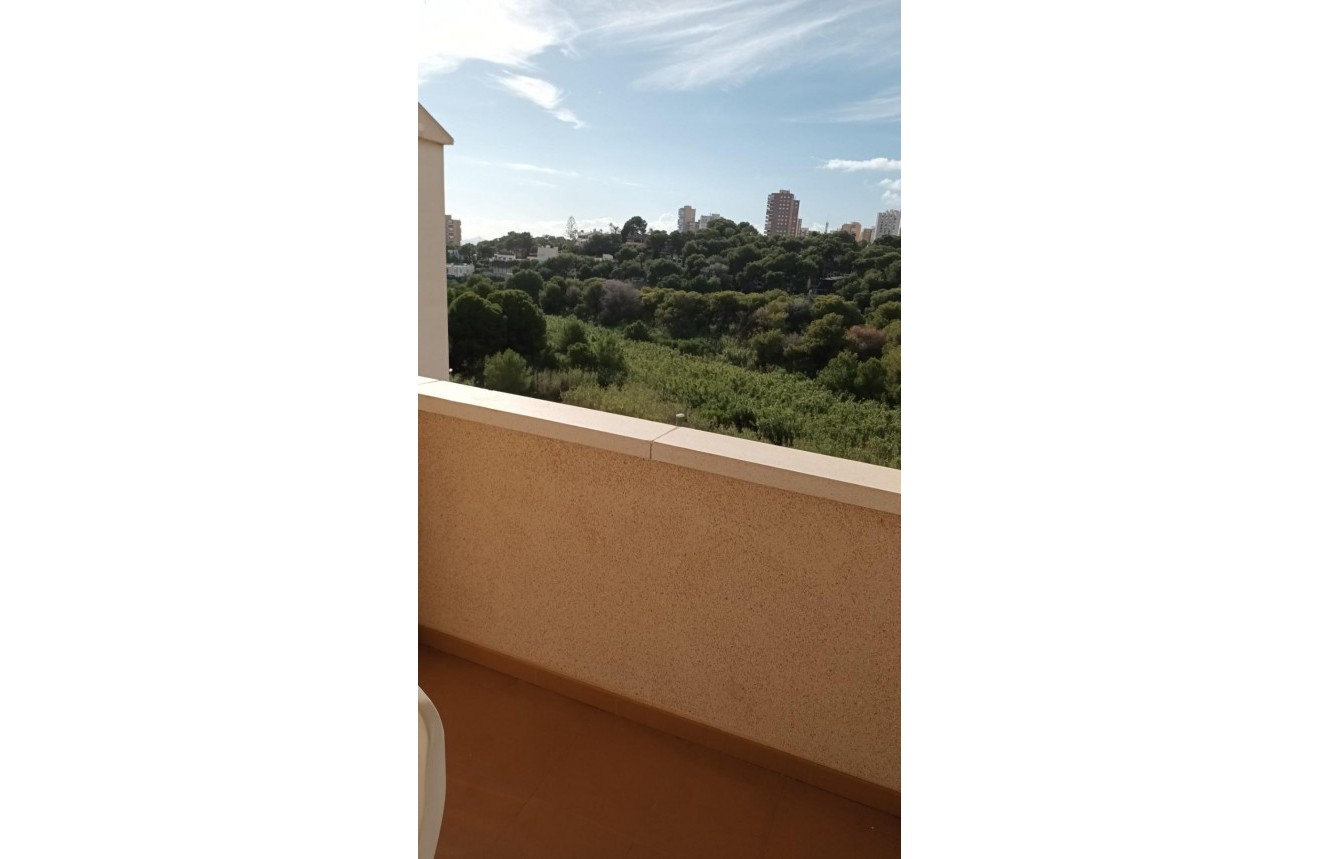 Resale - Apartment / flat -
Orihuela Costa - Campoamor