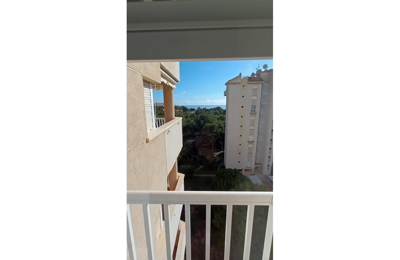 Resale - Apartment / flat -
Orihuela Costa - Campoamor