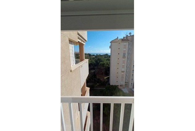 Resale - Apartment / flat -
Orihuela Costa - Campoamor