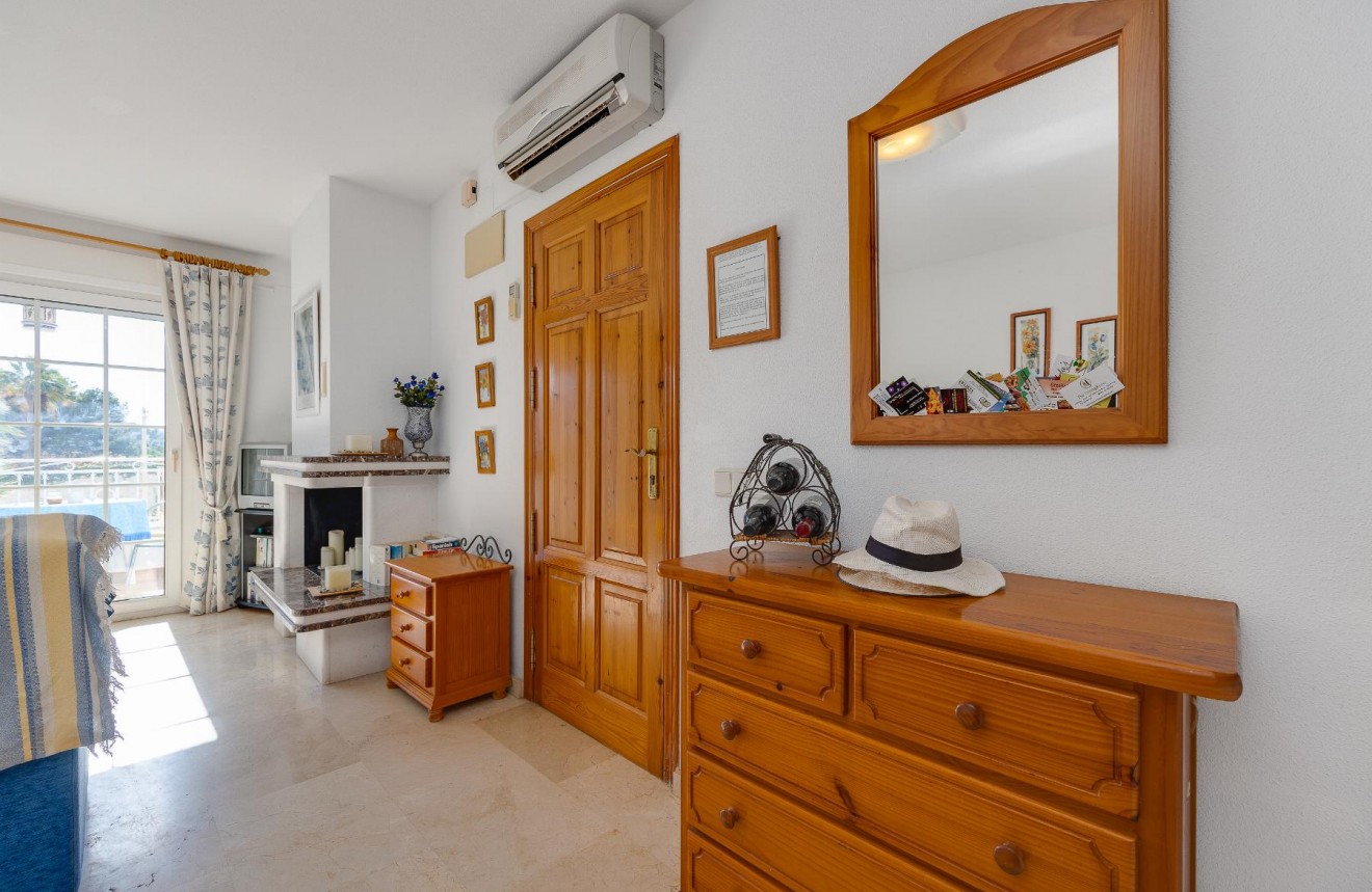 Aus zweiter Hand - Bungalow -
Orihuela Costa - Costa Blanca