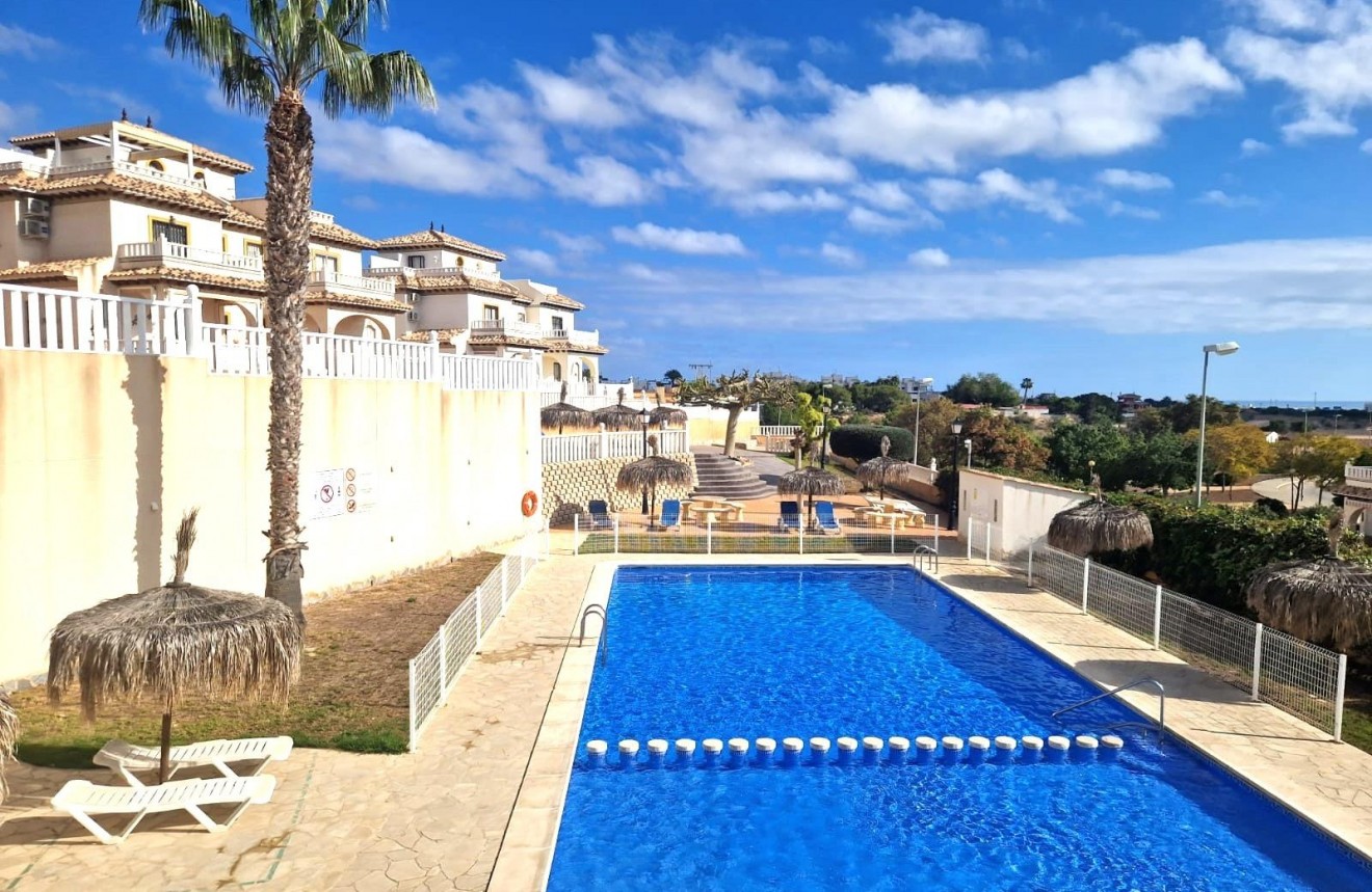 D'occasion - Chalet -
Orihuela Costa - Montezenia