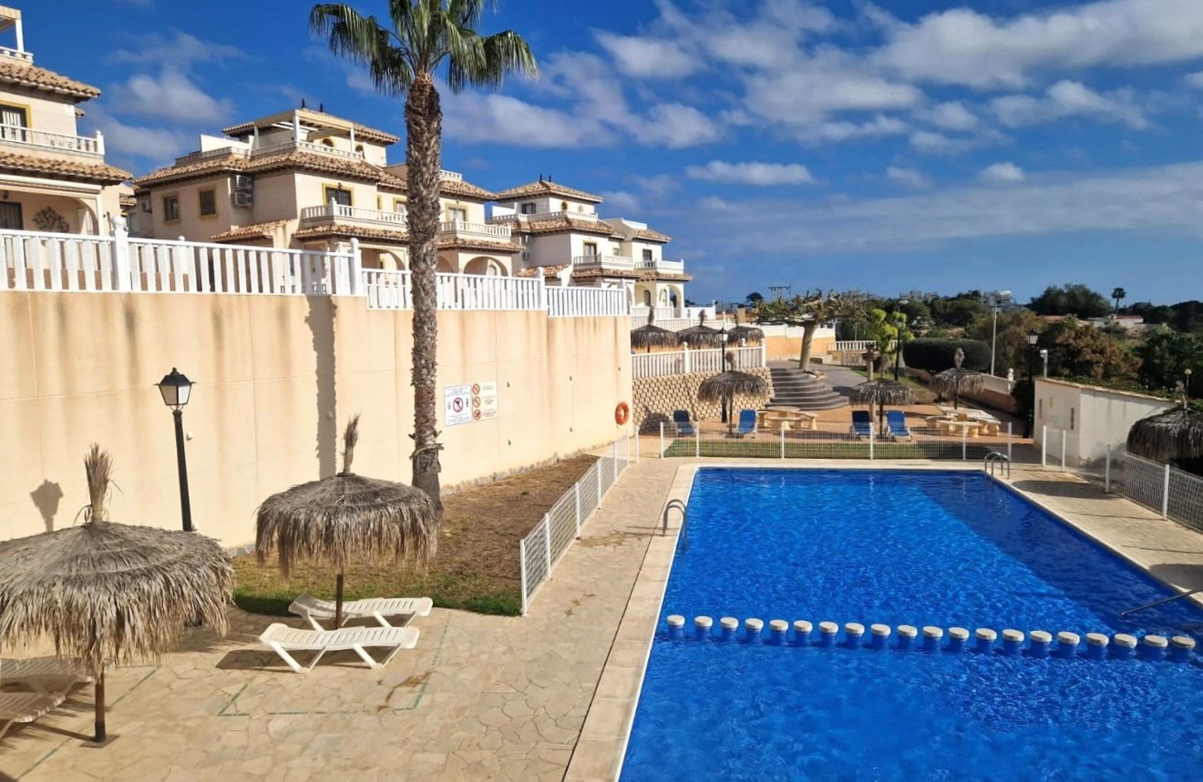 D'occasion - Chalet -
Orihuela Costa - Montezenia