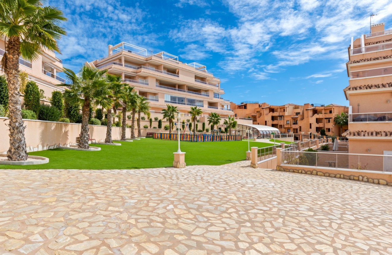 D'occasion - Appartement -
Orihuela Costa - Costa Blanca