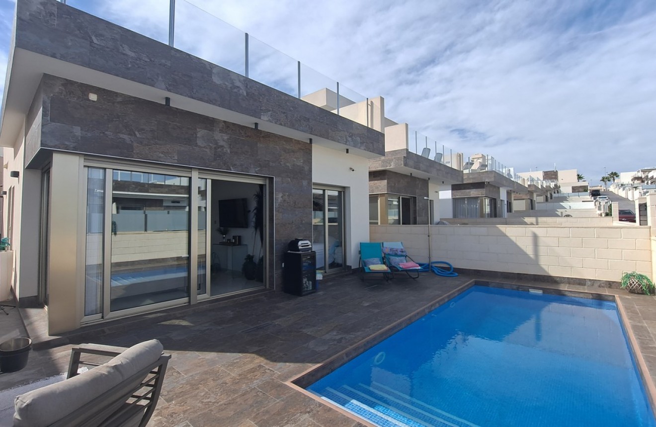 Segunda mano - Chalet -
Orihuela Costa - Costa Blanca