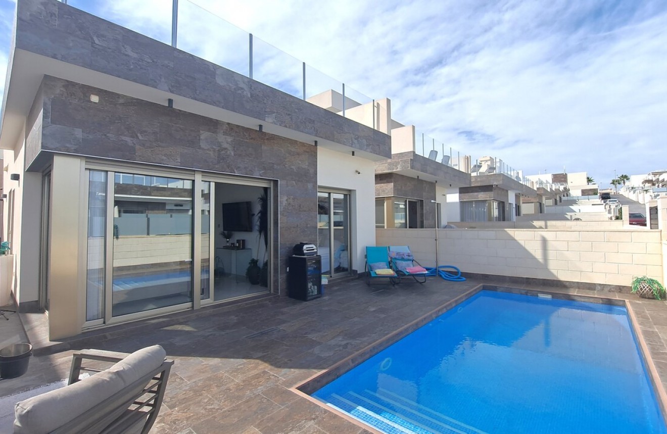 Segunda mano - Chalet -
Orihuela Costa - Costa Blanca