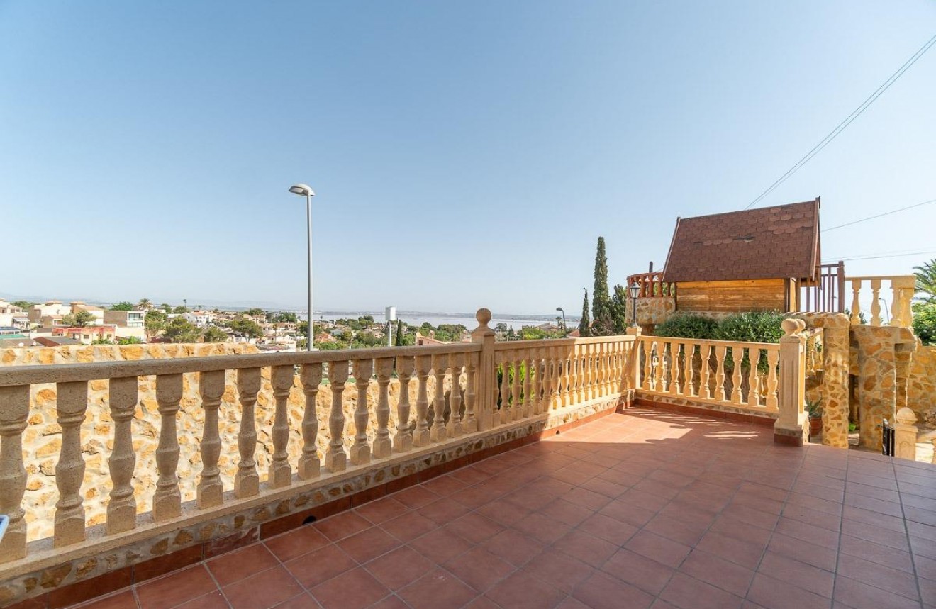 Tweedehands - Chalet -
Orihuela Costa - Los Balcones