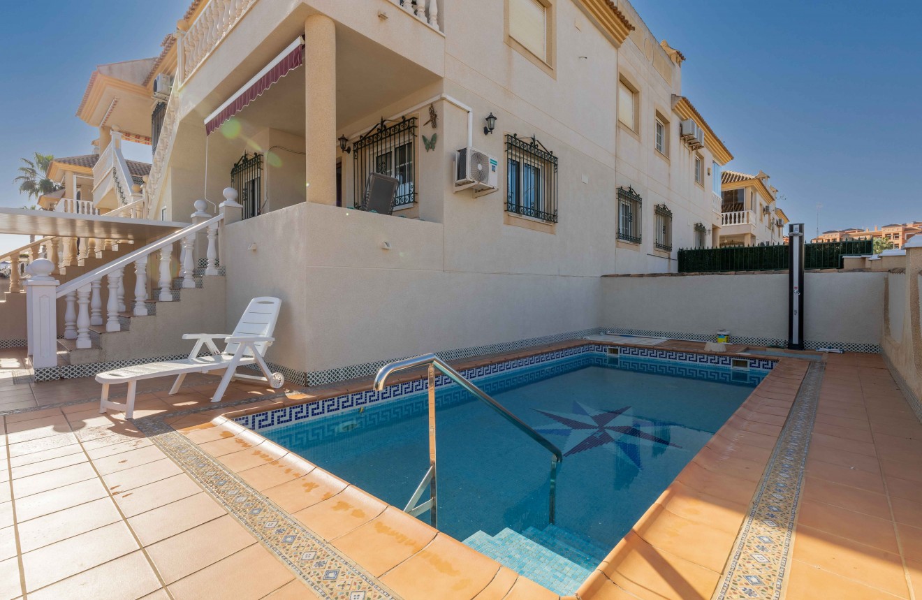 Aus zweiter Hand - Wohnung -
Orihuela Costa - Costa Blanca