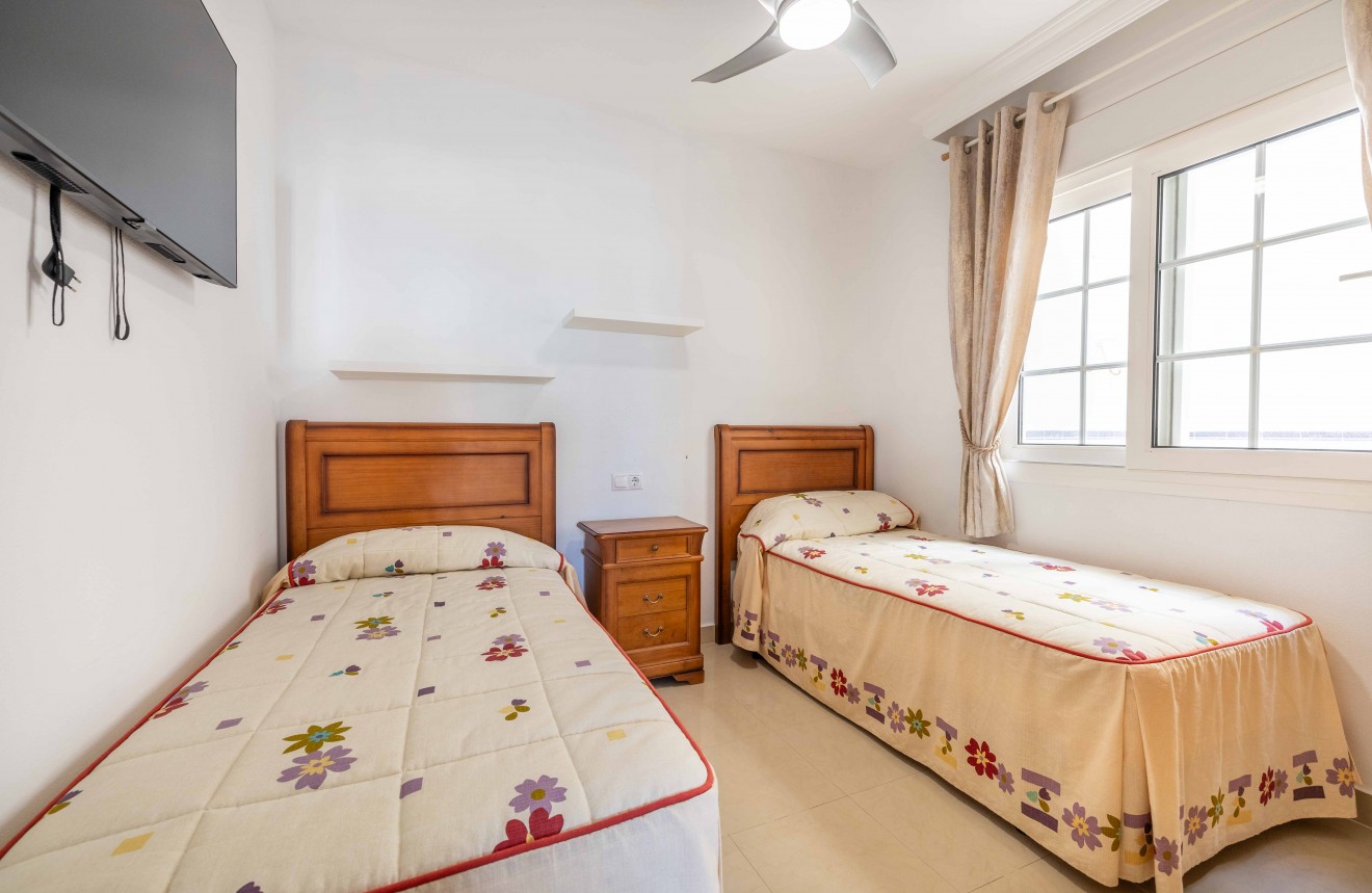 Aus zweiter Hand - Wohnung -
Orihuela Costa - Costa Blanca