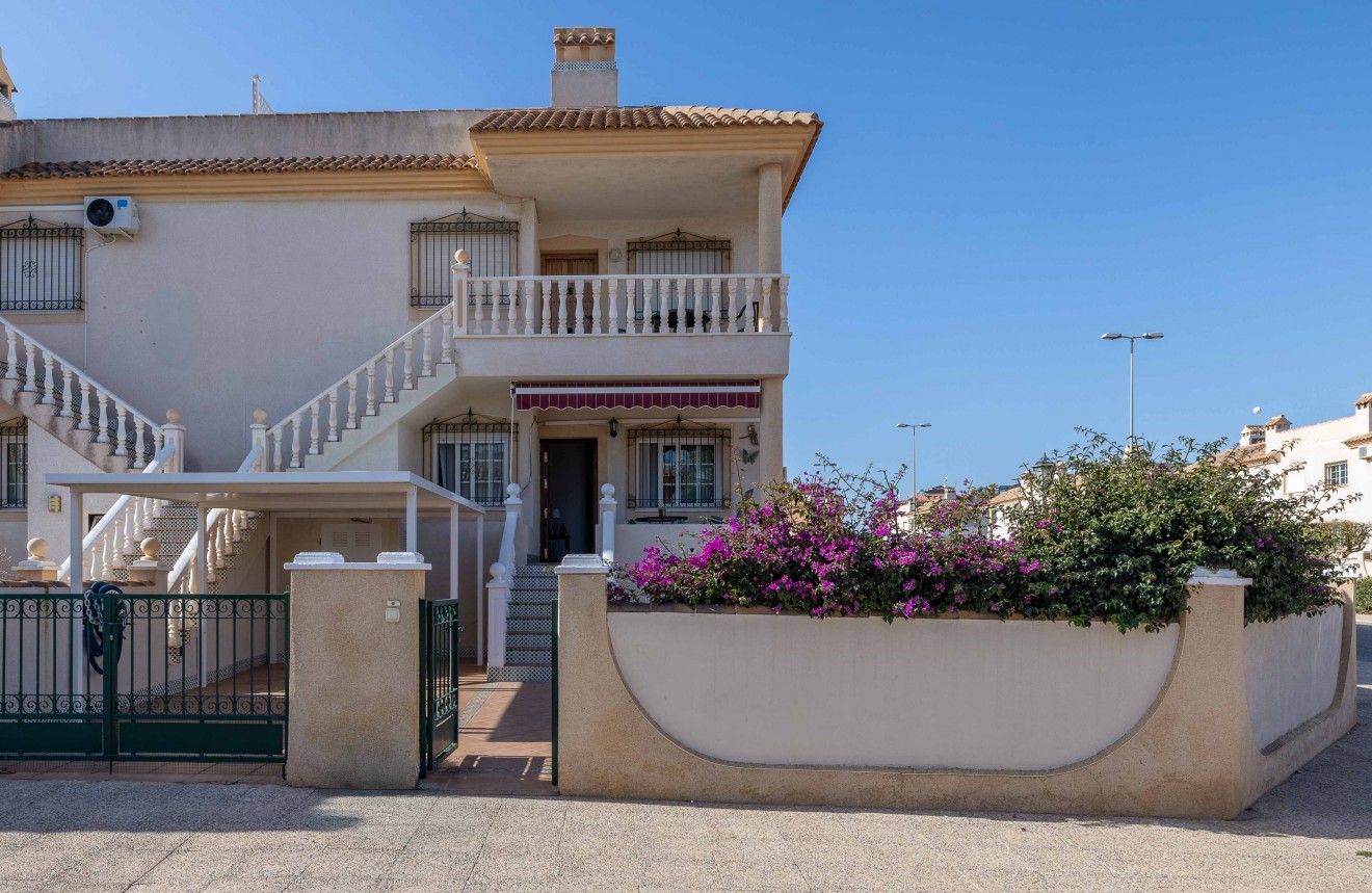 Aus zweiter Hand - Wohnung -
Orihuela Costa - Costa Blanca