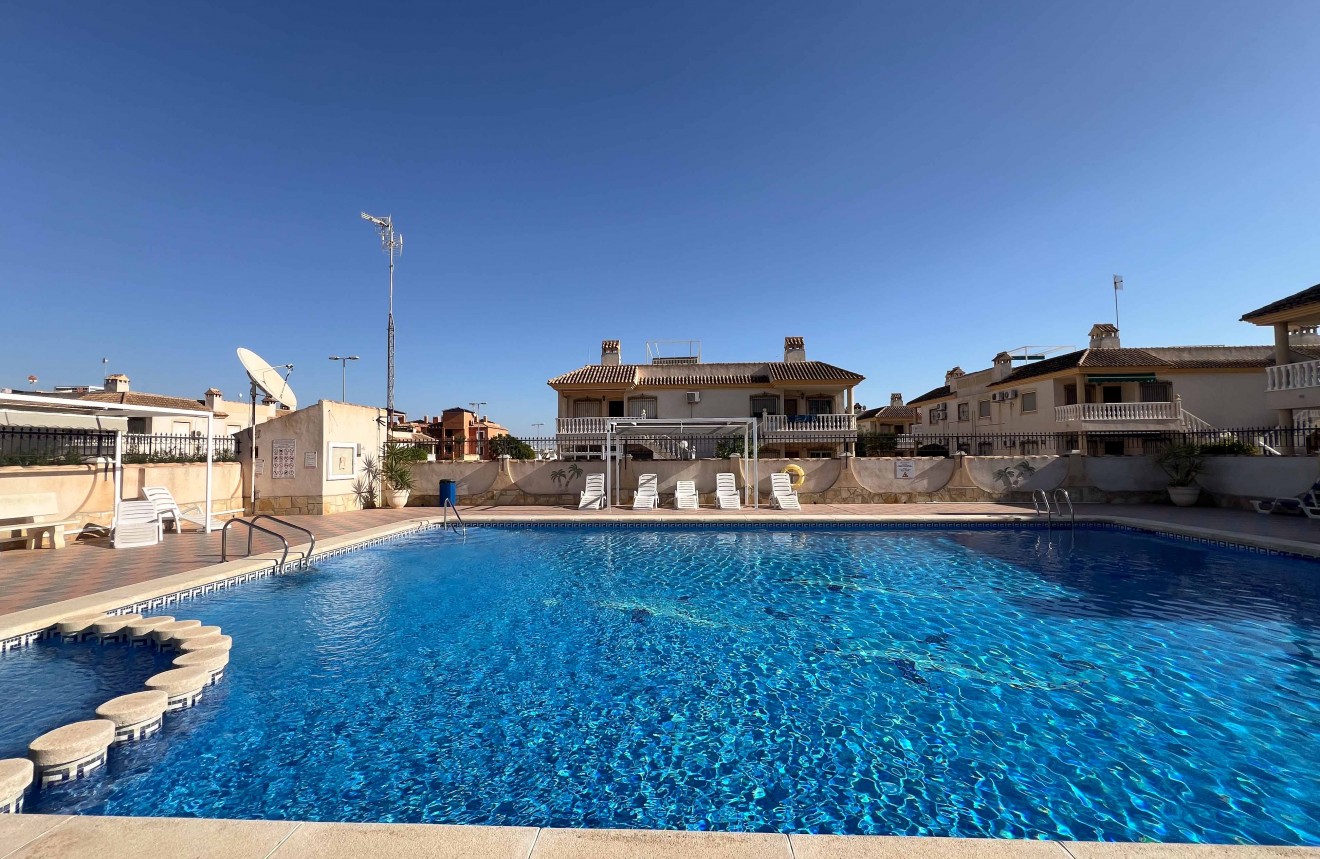 Aus zweiter Hand - Wohnung -
Orihuela Costa - Costa Blanca