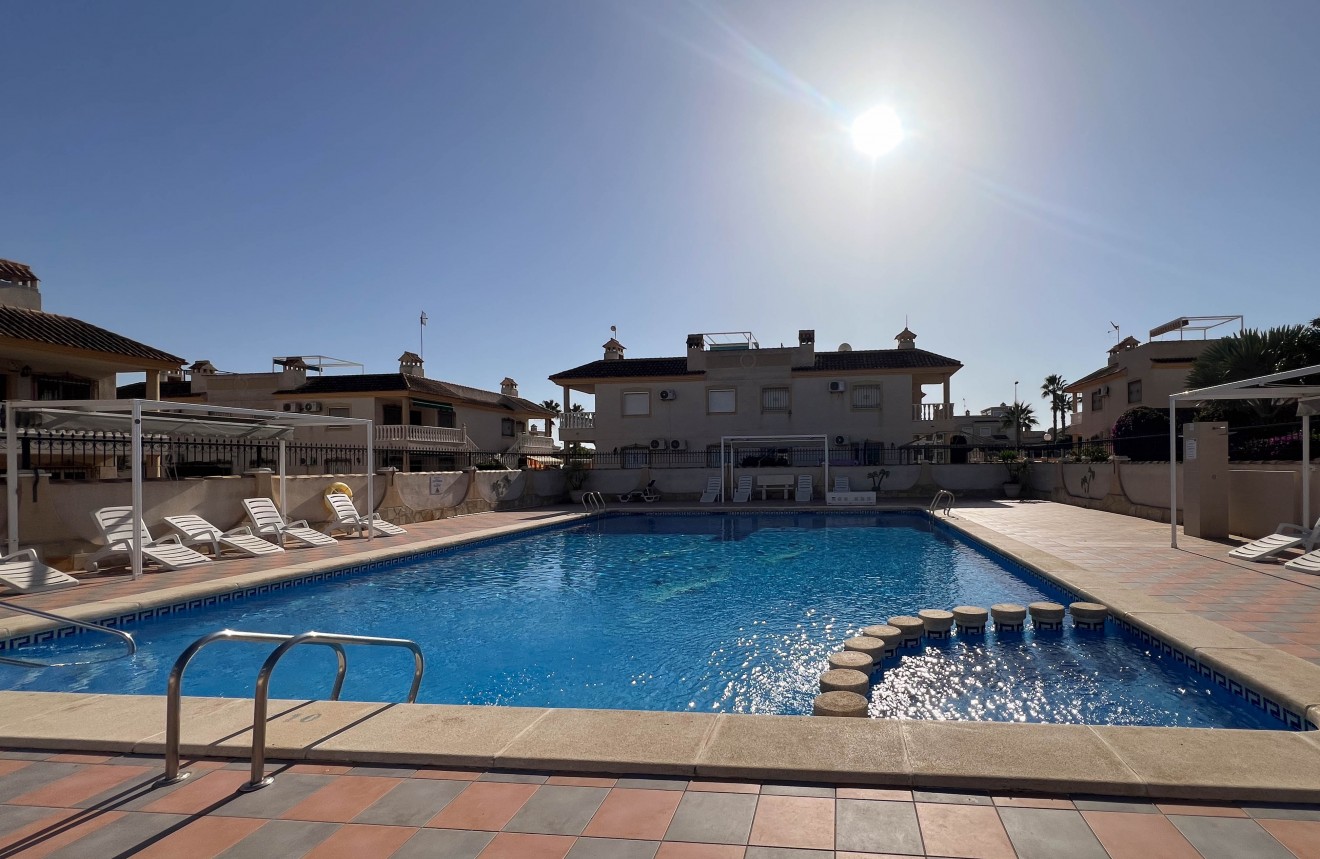 Aus zweiter Hand - Wohnung -
Orihuela Costa - Costa Blanca