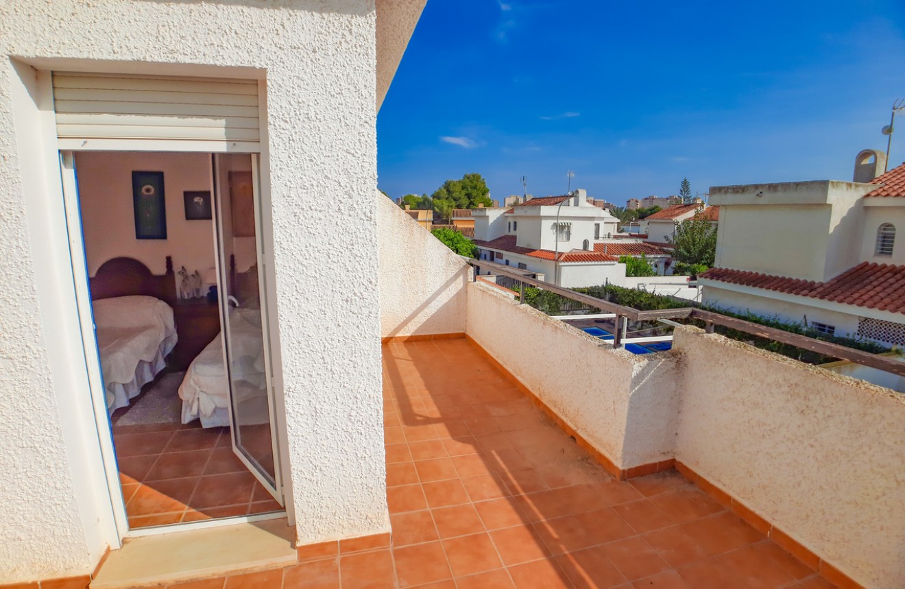 Segunda mano - Chalet -
Orihuela Costa - Costa Blanca