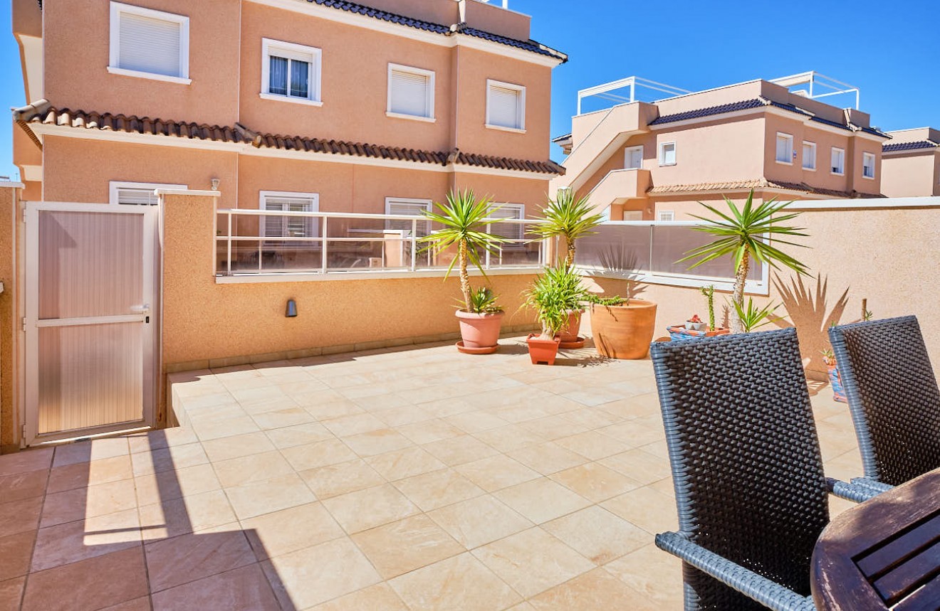 Segunda mano - Apartamento / piso -
Orihuela Costa - Lomas de Cabo Roig