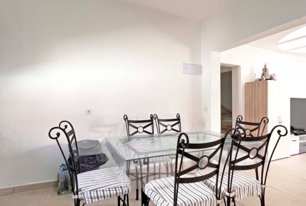 Aus zweiter Hand - Bungalow -
Orihuela Costa - Costa Blanca