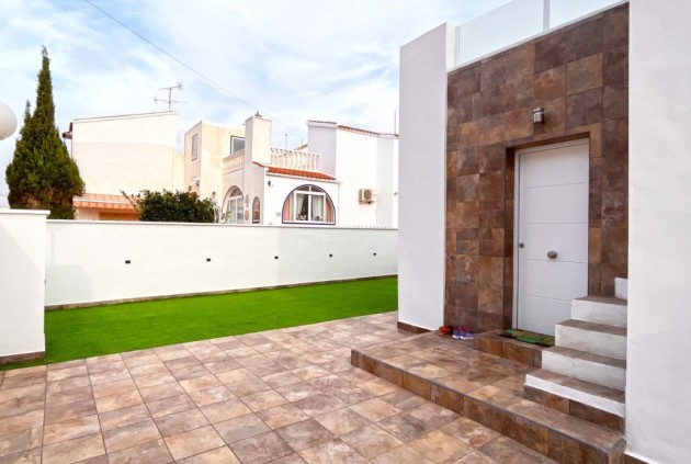 Aus zweiter Hand - Bungalow -
Orihuela Costa - Costa Blanca