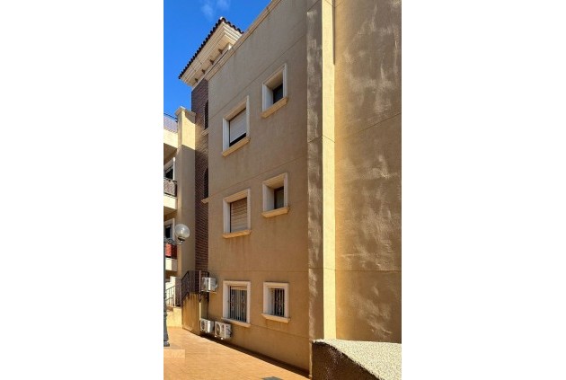 Aus zweiter Hand - Wohnung -
Orihuela Costa - Costa Blanca