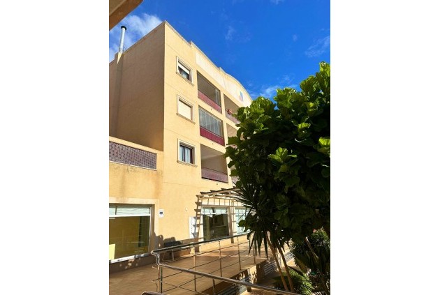 Aus zweiter Hand - Wohnung -
Orihuela Costa - Costa Blanca