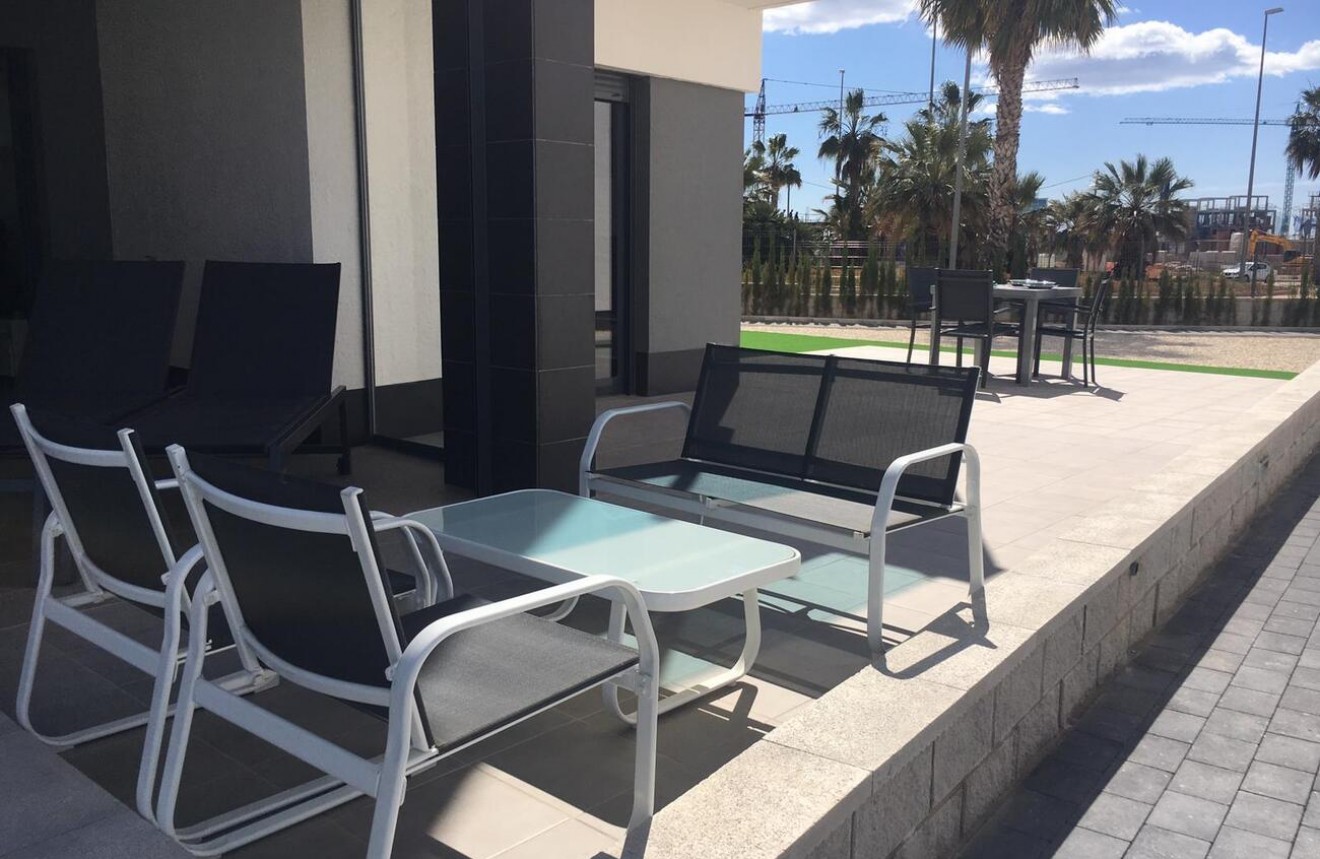 Resale - Apartment / flat -
Guardamar del Segura - EL RAZO