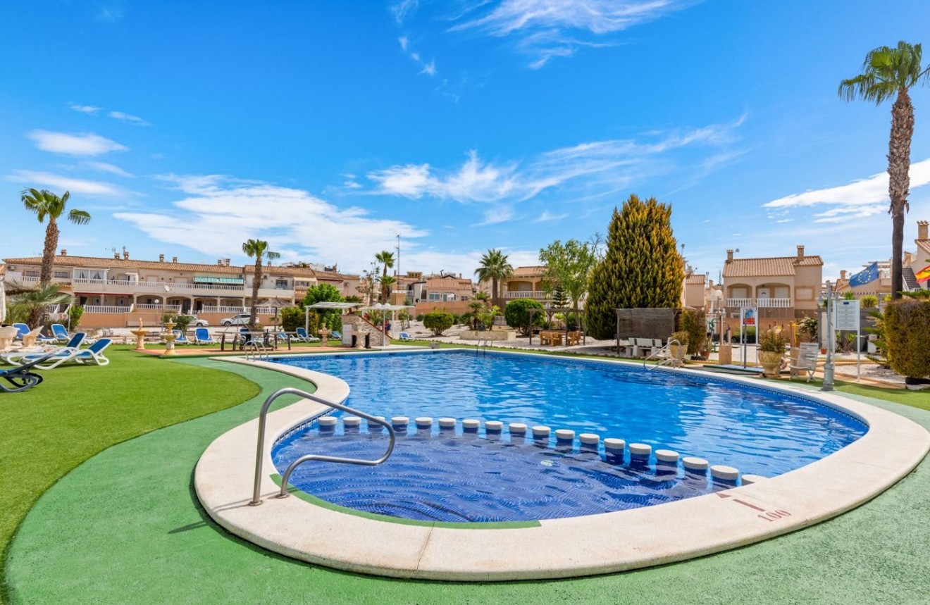 Segunda mano - Chalet -
Orihuela Costa - Costa Blanca