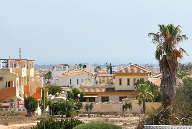 Z drugiej ręki - Szalet -
Orihuela Costa - Costa Blanca