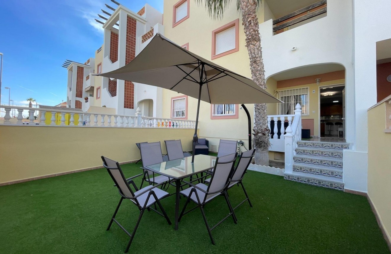 Aus zweiter Hand - Wohnung -
Orihuela Costa - La Zenia