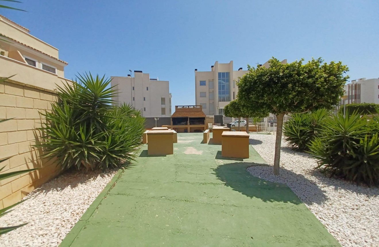 Aus zweiter Hand - Wohnung -
Orihuela Costa - Los Dolses