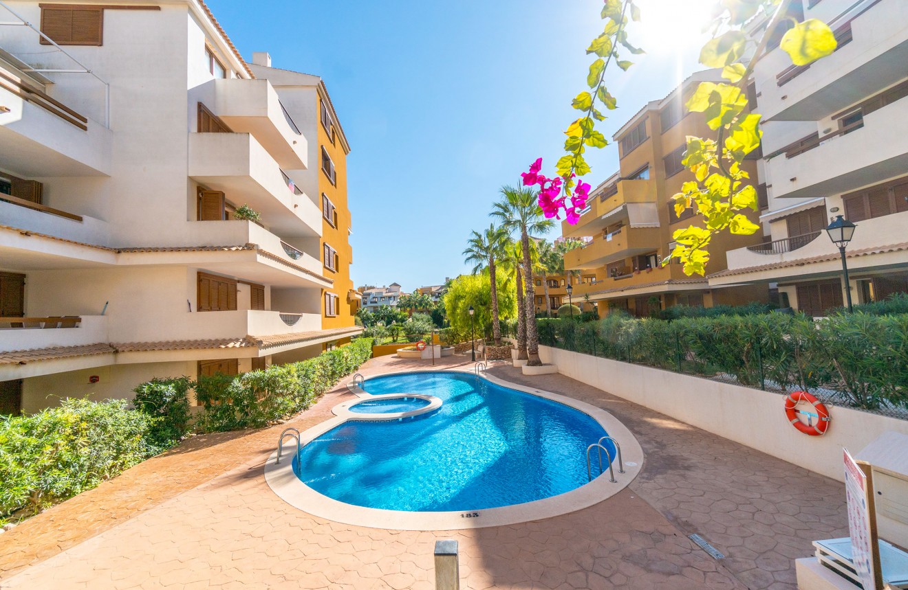 Aus zweiter Hand - Wohnung -
Punta Prima - Costa Blanca