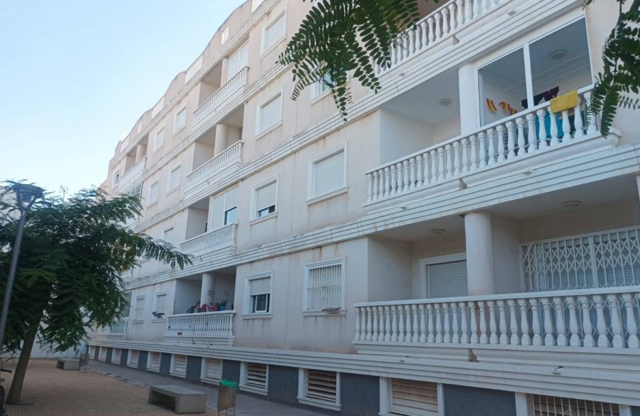 Resale - Apartment / flat -
Formentera del Segura - Almoradí  Zona De - Almoradí