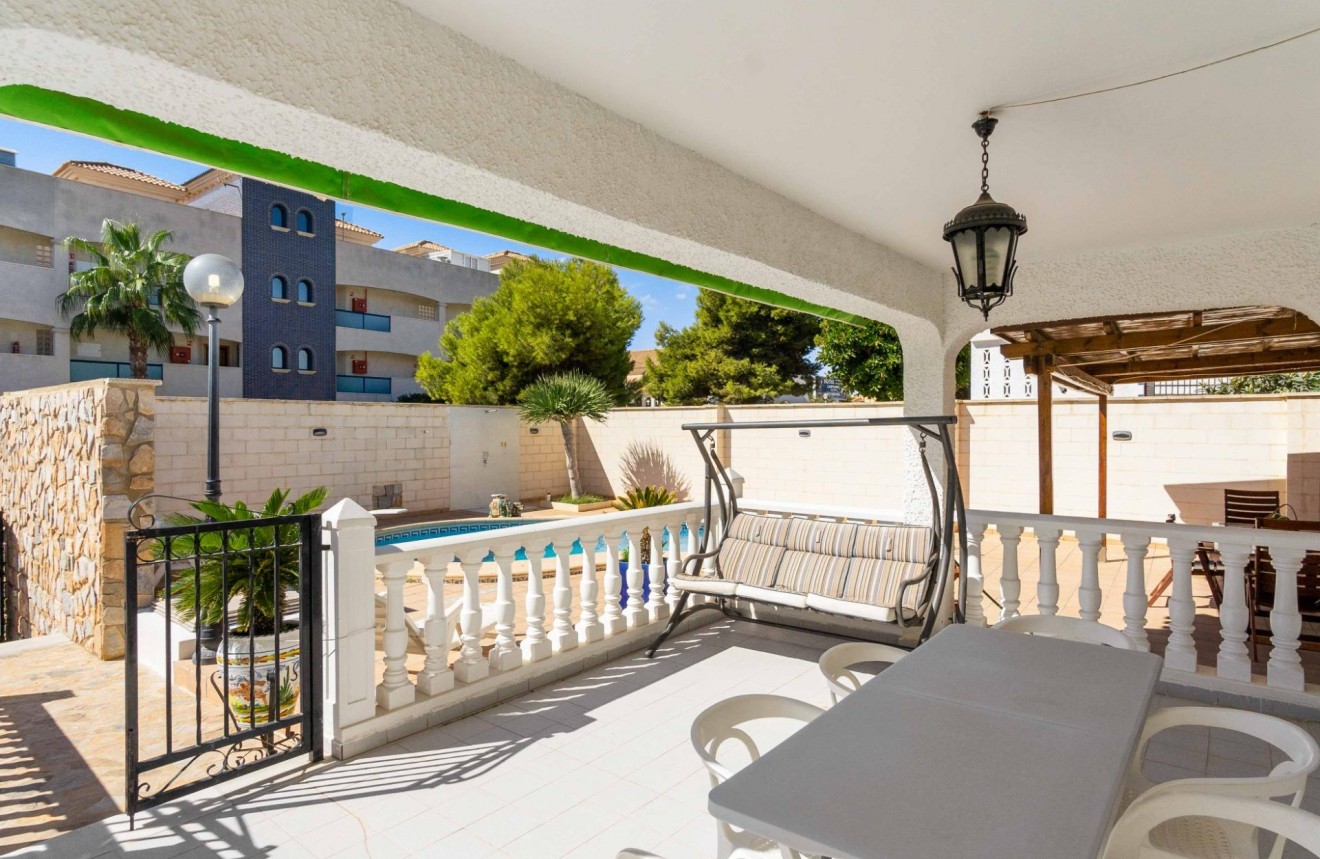 D'occasion - Chalet -
Orihuela Costa - La Zenia