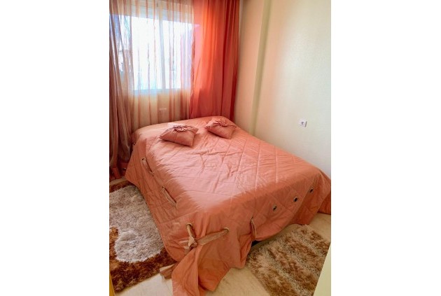 Tweedehands - Appartement / flat -
Guardamar del Segura - Puerto