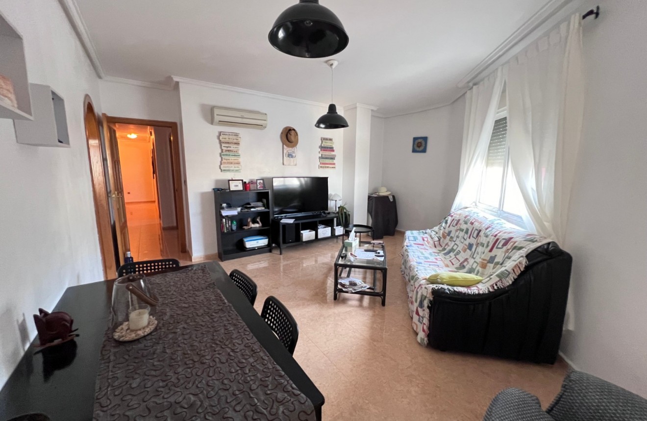 Resale - Apartment / flat -
Jacarilla - Inland