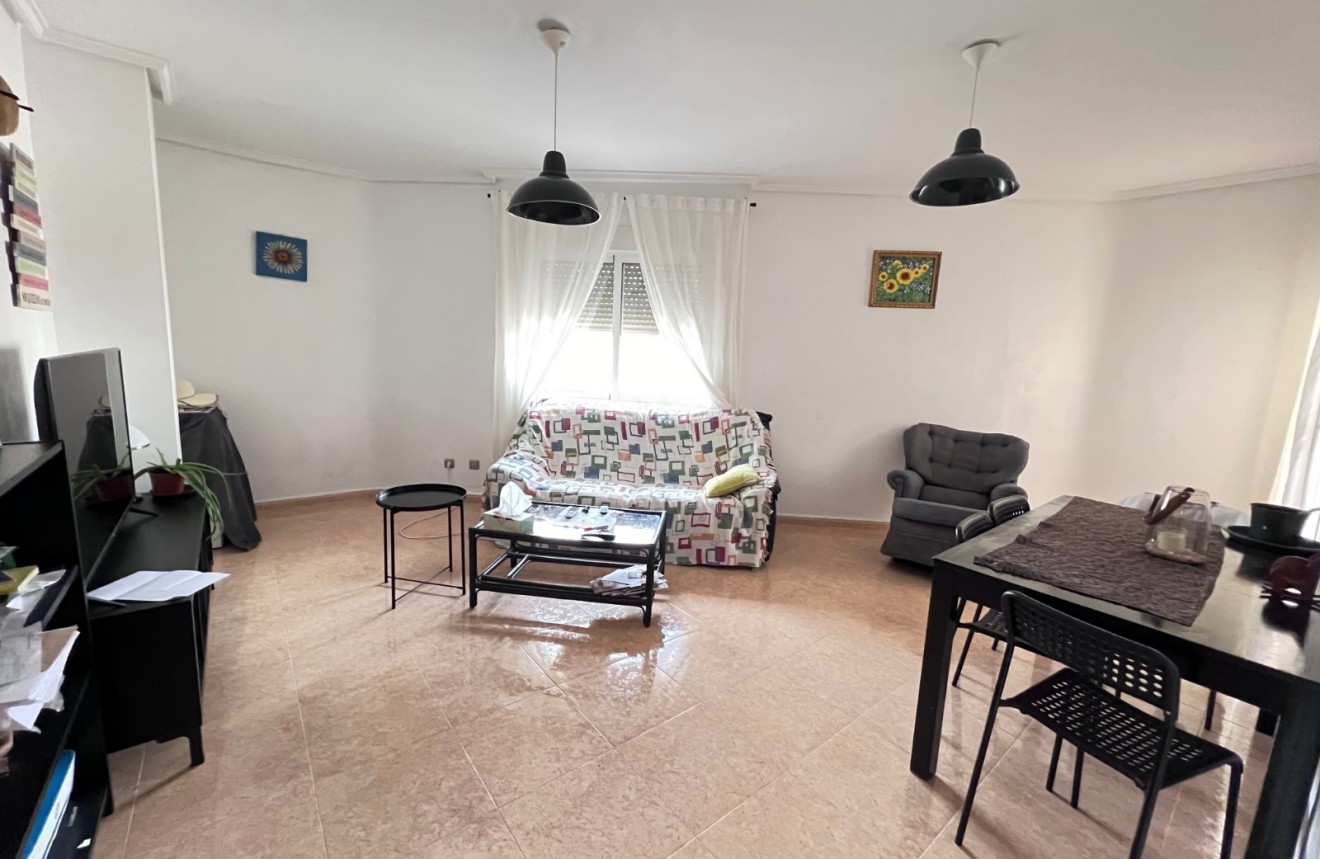 Resale - Apartment / flat -
Jacarilla - Inland