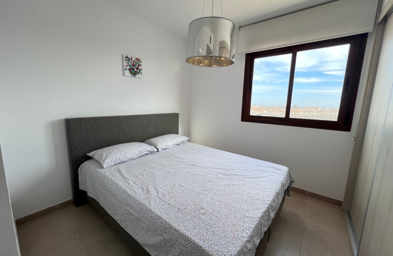 D'occasion - Appartement -
Lomas De Campoamor - Inland