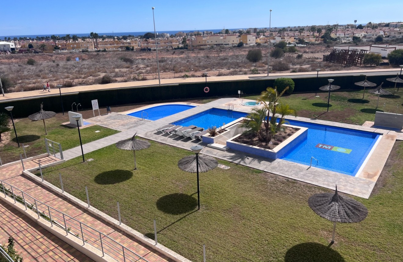 D'occasion - Appartement -
Lomas De Campoamor - Inland