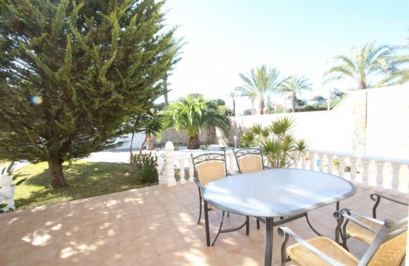 Segunda mano - Chalet -
Orihuela Costa - Costa Blanca