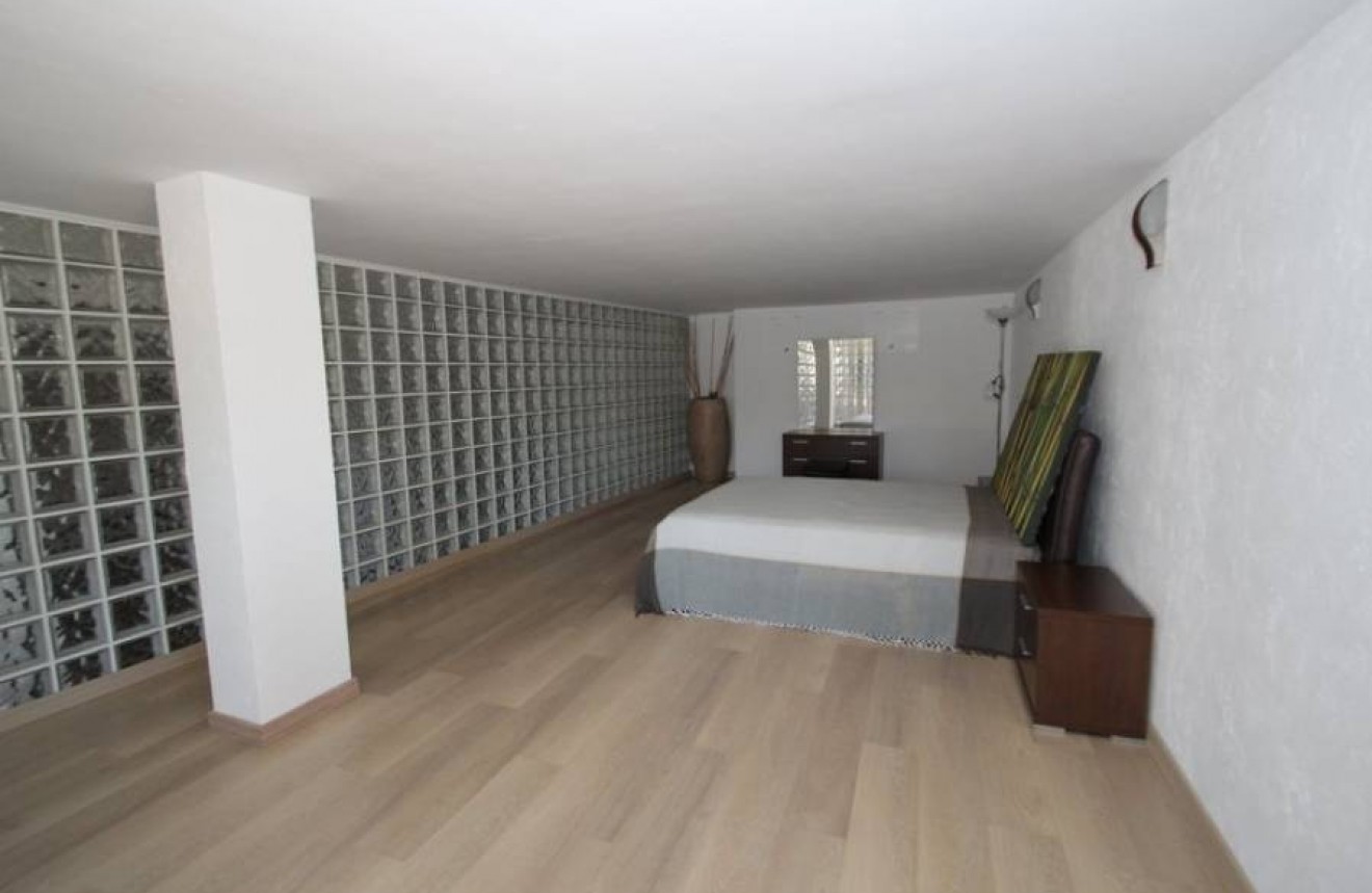 Resale - Chalet -
Orihuela Costa - Costa Blanca