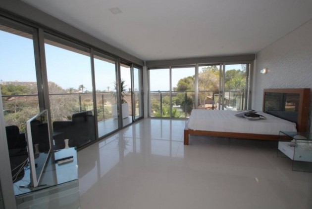 Resale - Chalet -
Orihuela Costa - Costa Blanca