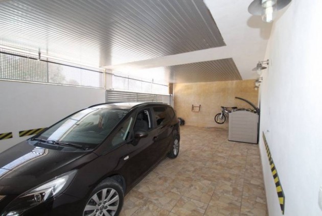 Resale - Chalet -
Orihuela Costa - Costa Blanca