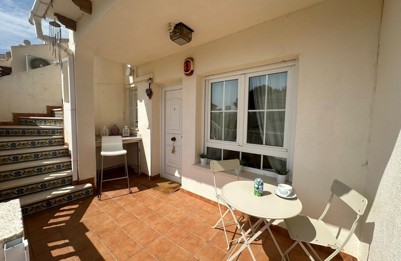 Aus zweiter Hand - Bungalow -
Orihuela Costa - Costa Blanca