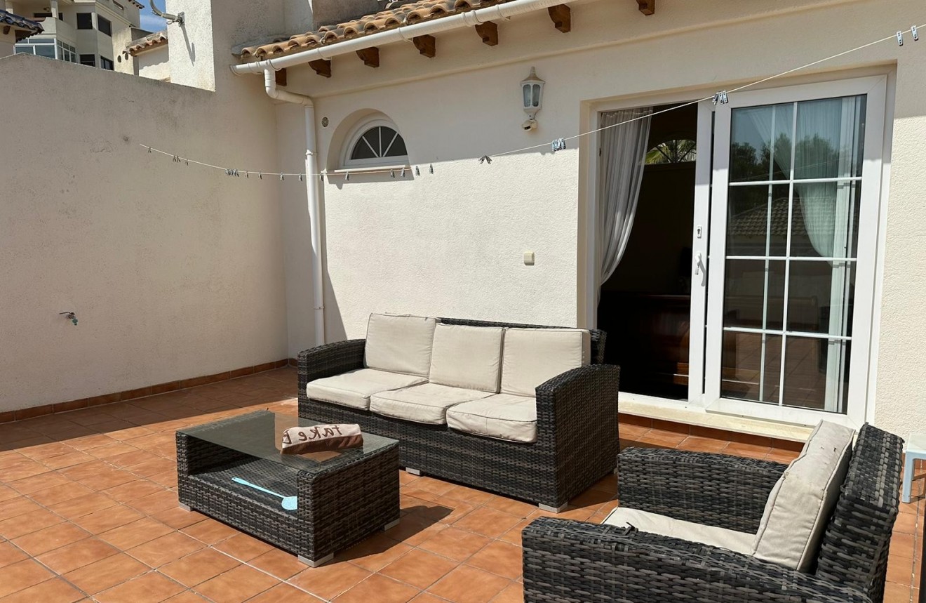 Aus zweiter Hand - Bungalow -
Orihuela Costa - Costa Blanca