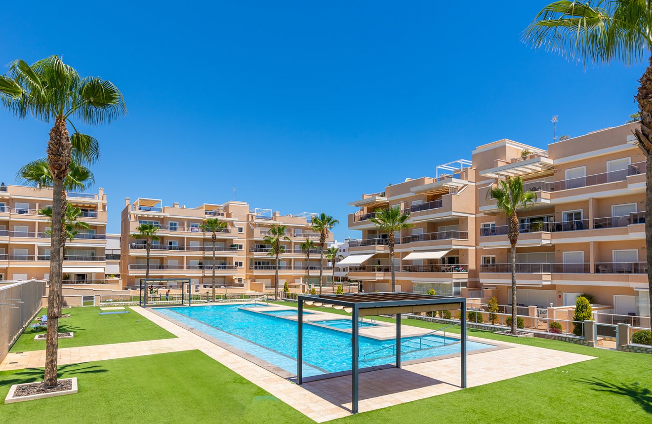 Aus zweiter Hand - Wohnung -
Orihuela Costa - Costa Blanca