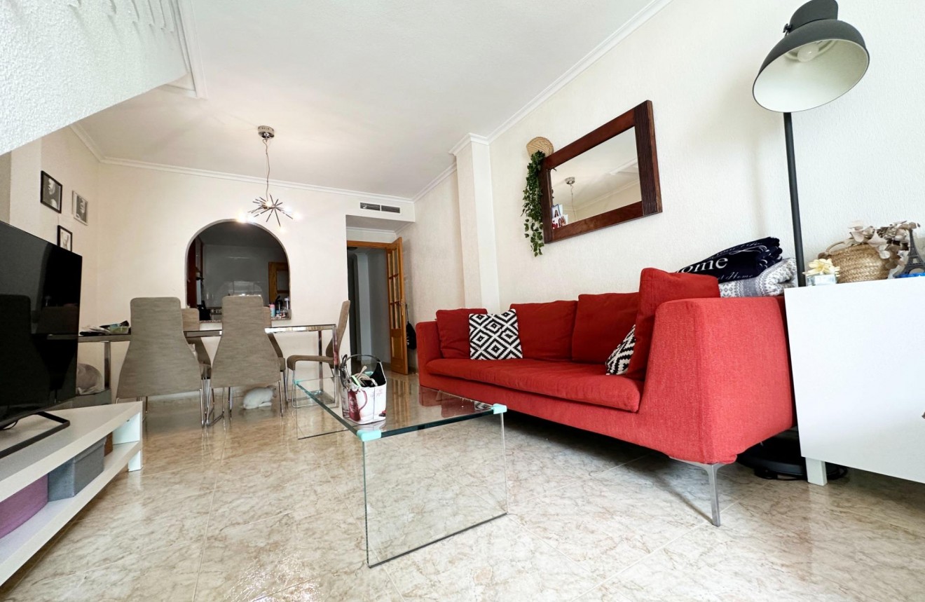 Tweedehands - Appartement / flat -
Guardamar del Segura - Centro