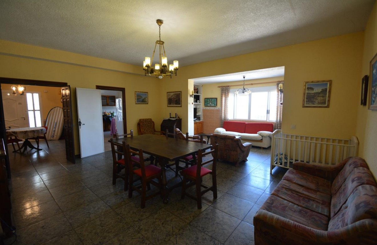 Resale - Chalet -
Guardamar del Segura - Costa Blanca