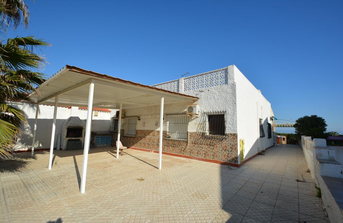 Resale - Chalet -
Guardamar del Segura - Costa Blanca