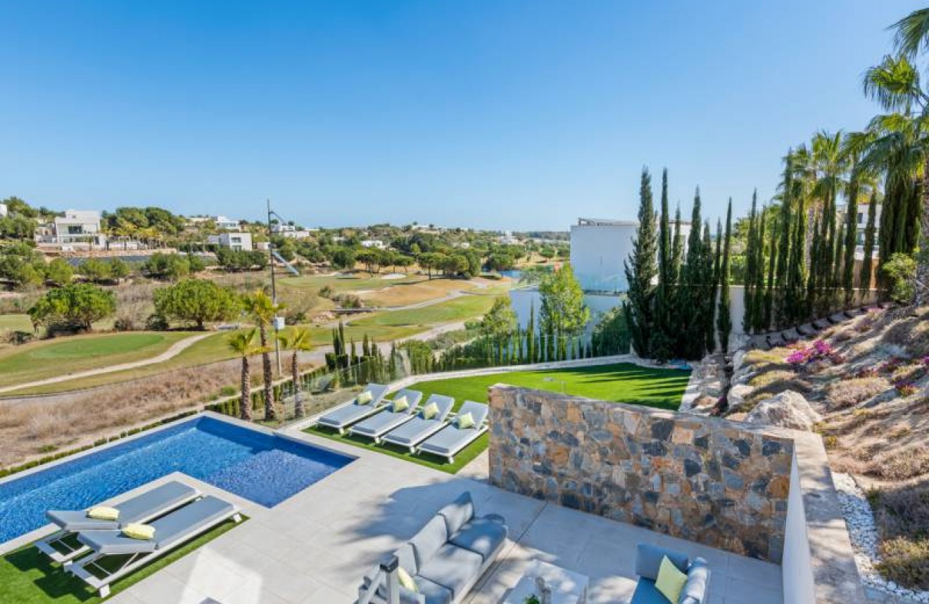 Aus zweiter Hand - Chalet -
Las Colinas Golf - Costa Blanca