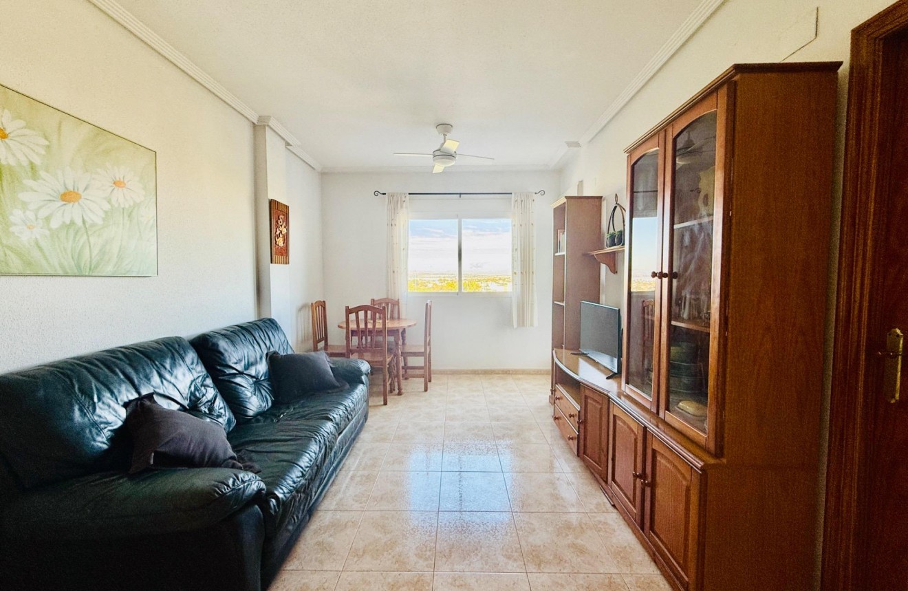 Aus zweiter Hand - Wohnung -
Torrevieja - Centro