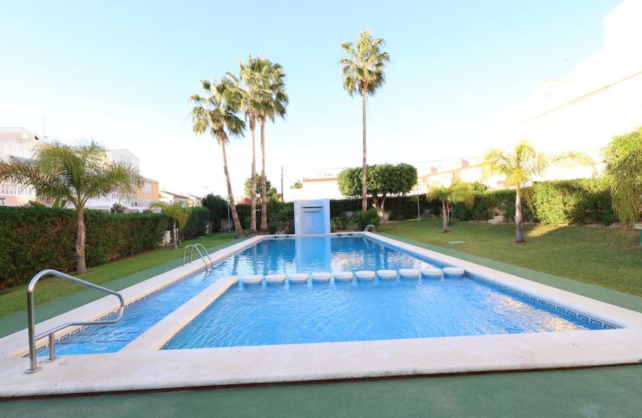 Resale - Chalet -
Guardamar del Segura - Costa Blanca