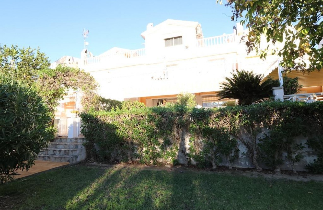 Resale - Chalet -
Guardamar del Segura - Costa Blanca